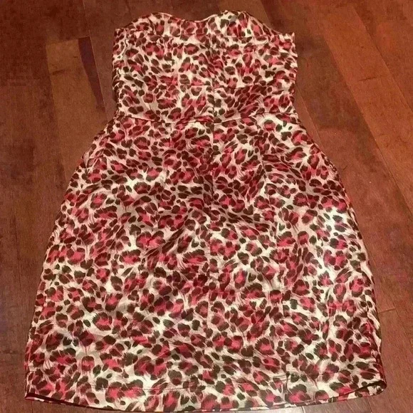 Dress - Picture 5 of 6